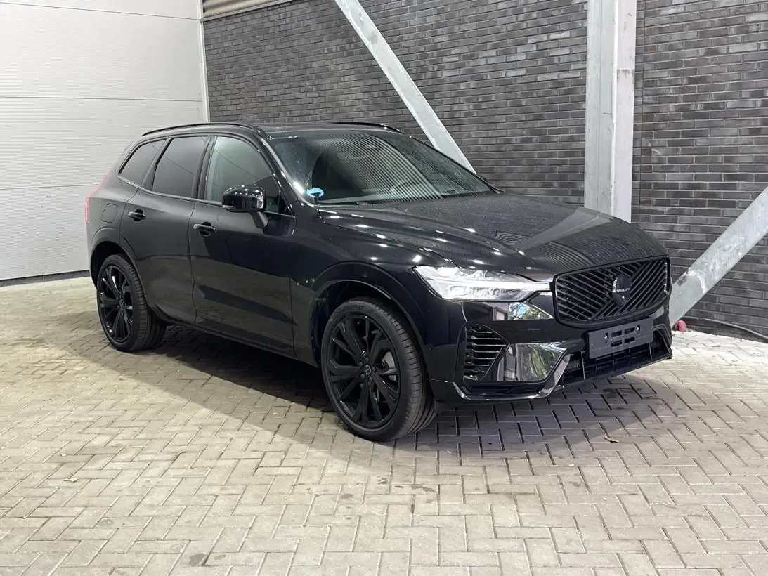 Volvo XC60 (2026) — foto 1
