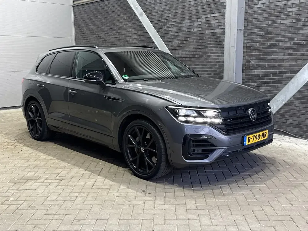Volkswagen Touareg (2021) — foto 1