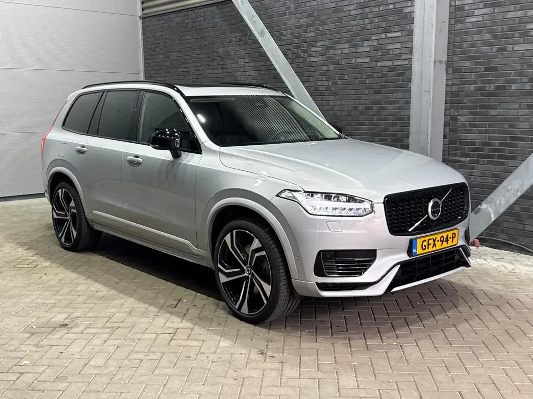 Volvo XC90 (2024) — foto 1