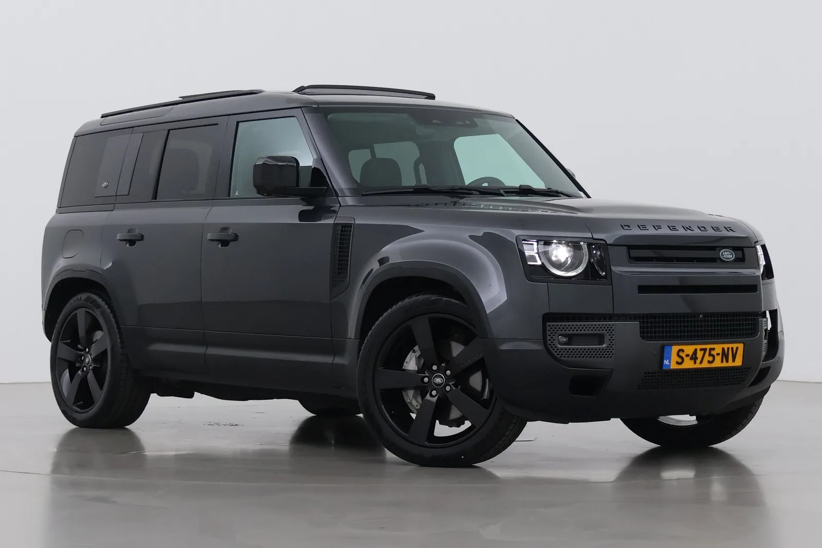Land Rover Defender (2023) — foto 1