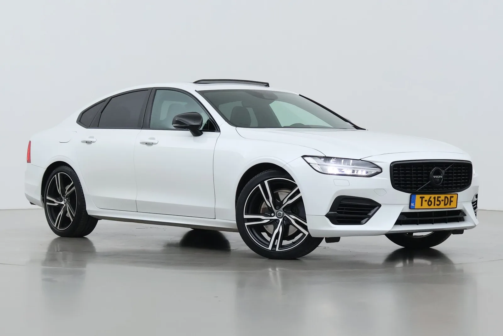 Volvo S90 (2019) — foto 1
