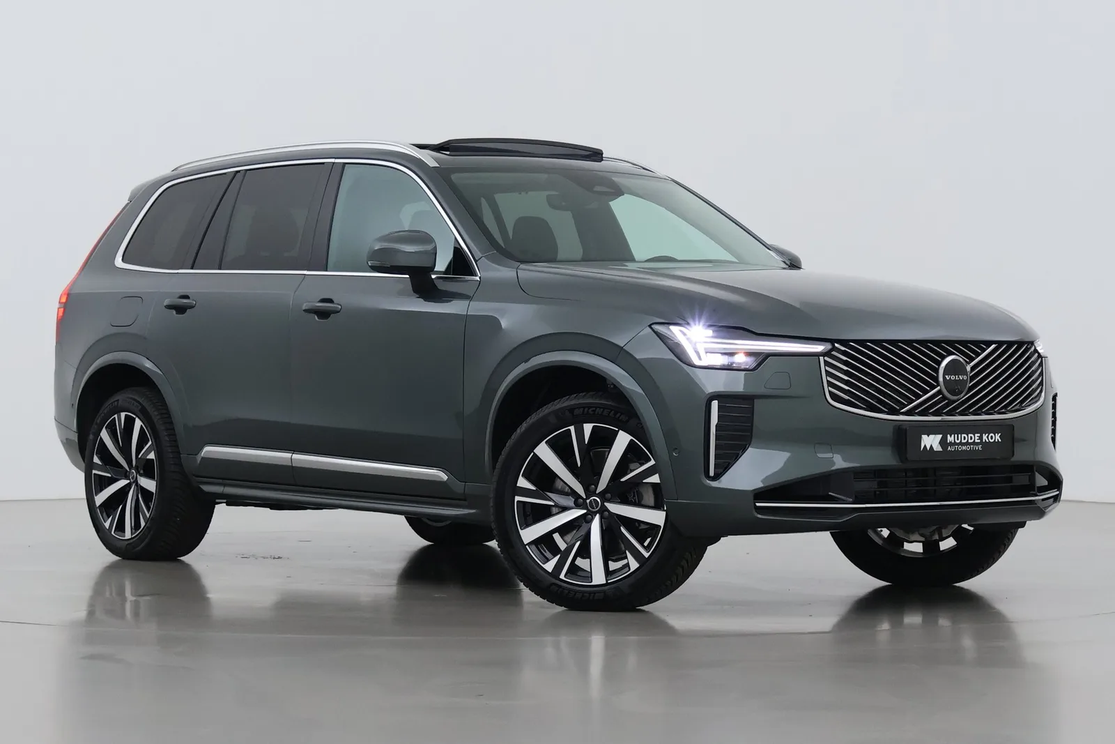 Volvo XC90 (2026) — foto 1