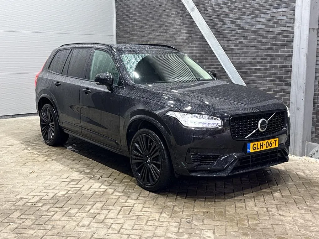Volvo XC90 (2023) — foto 1