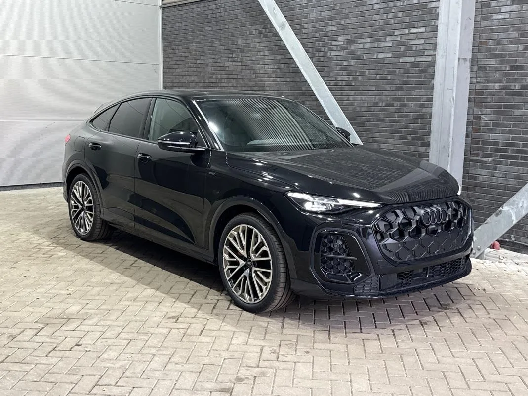Audi Q5 Sportback (2026) — foto 1