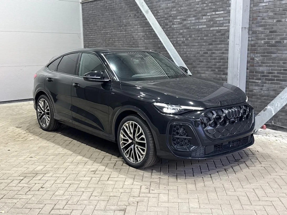 Audi Q5 Sportback (2026) — foto 1