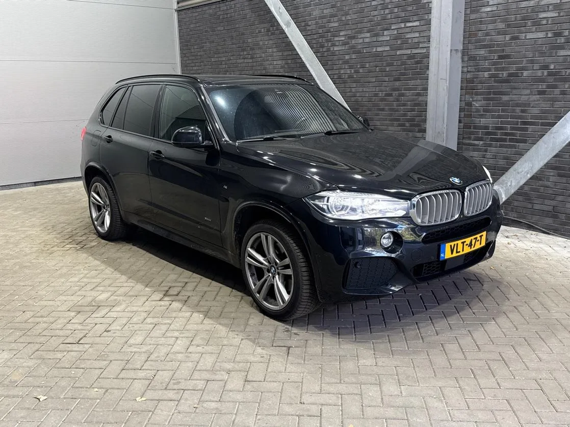 BMW X5 (2017) — foto 1
