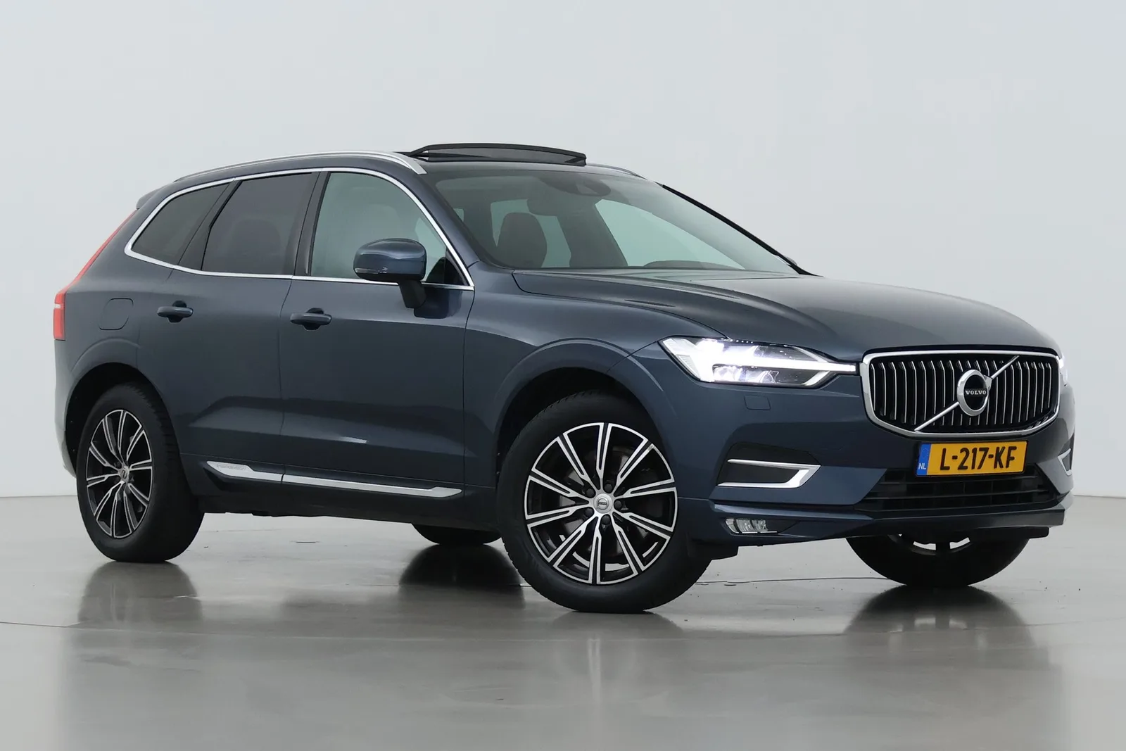 Volvo XC60 (2020) — foto 1