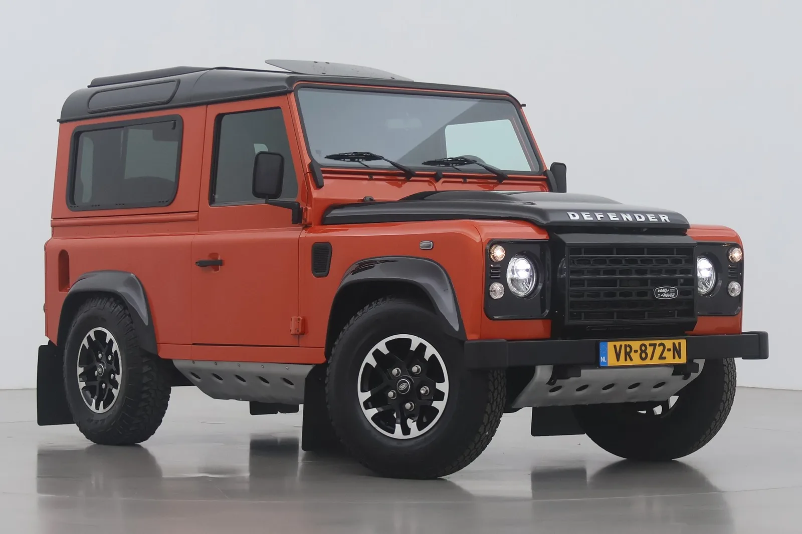 Land Rover Defender (2015) — foto 1