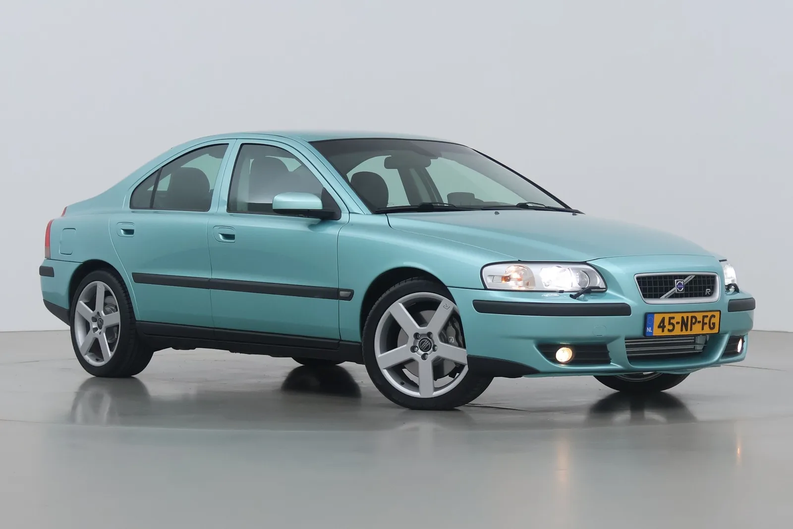 Volvo S60 (2004) — foto 1