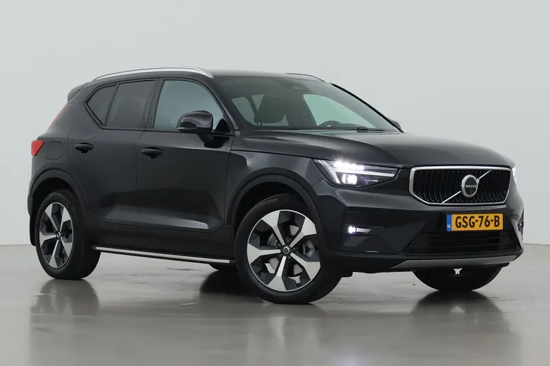 Volvo XC40 (2024)