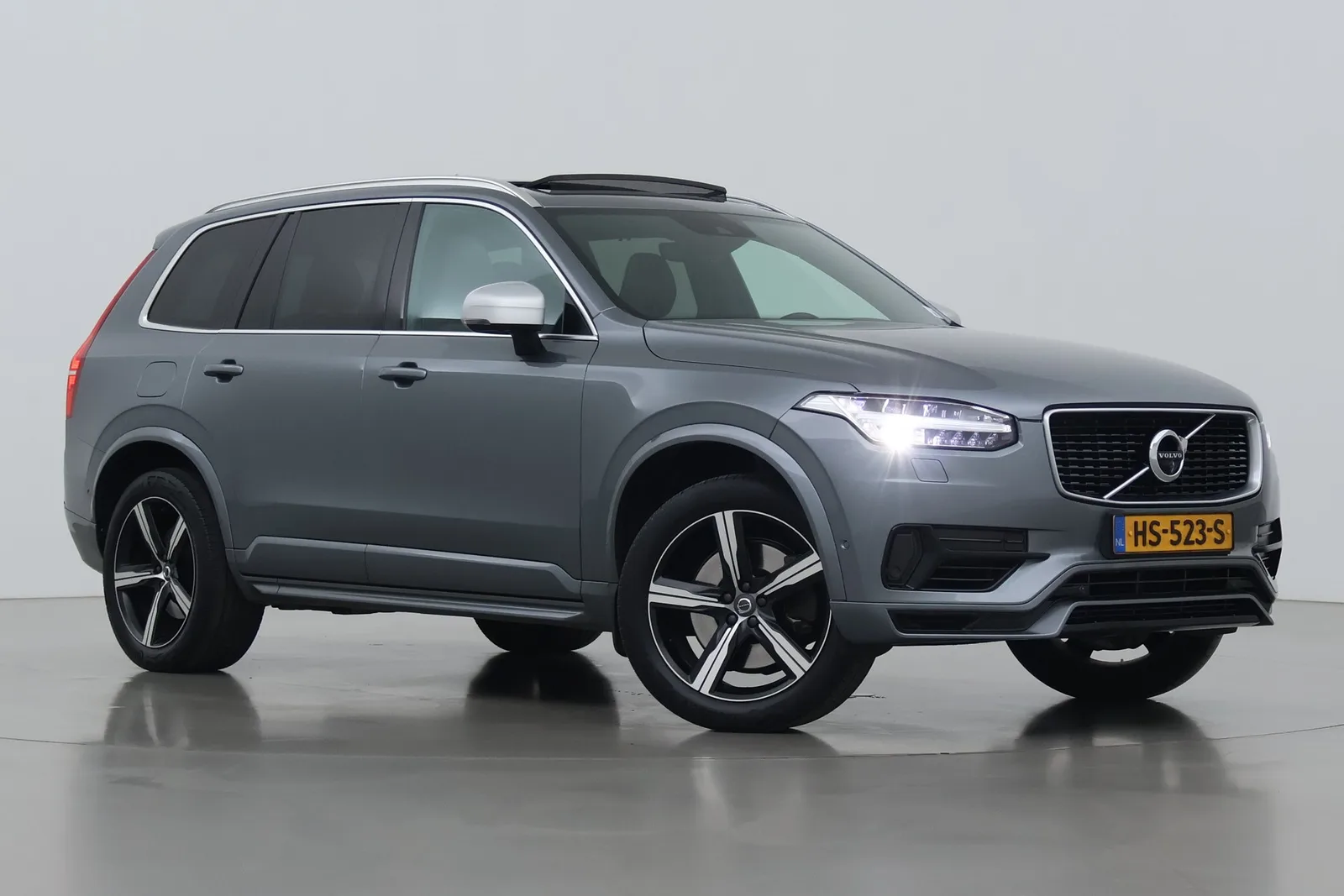 Volvo XC90 (2015) — foto 1