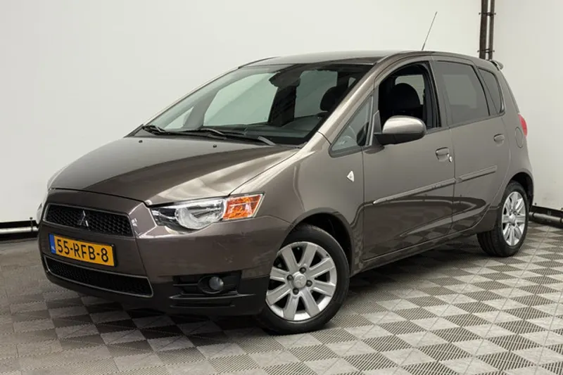 Mitsubishi Colt (2011)