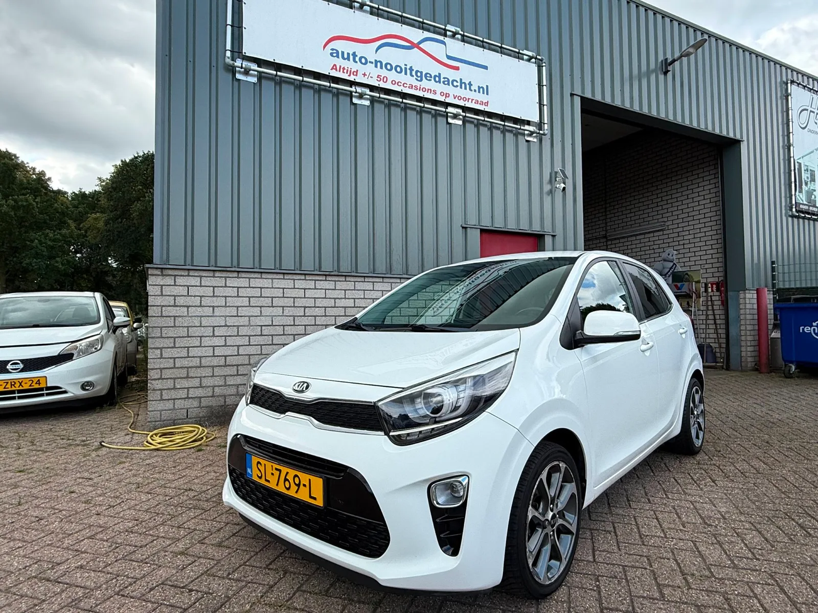 Kia Picanto (2018) — foto 1
