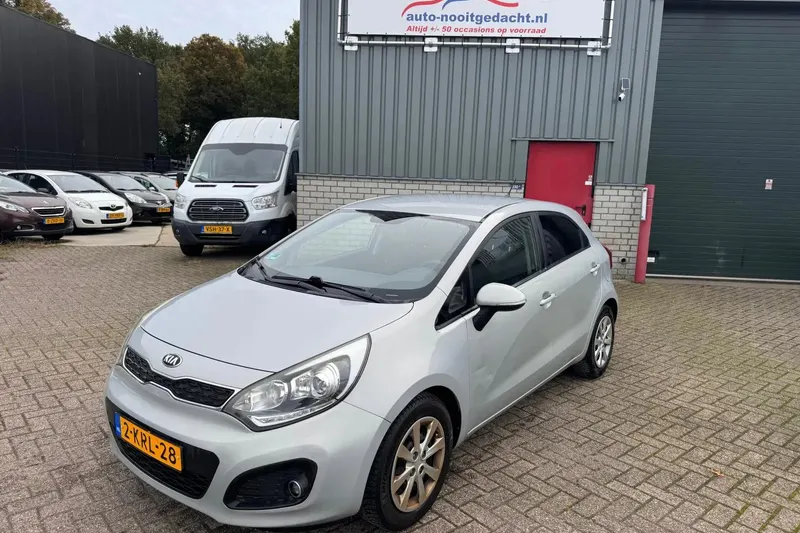Kia Rio (2013)