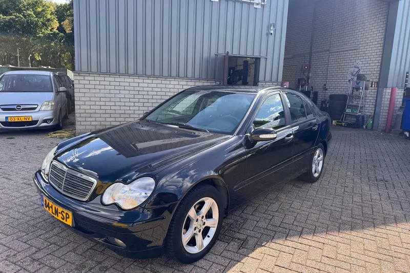 Mercedes-Benz C-Klasse (2003)