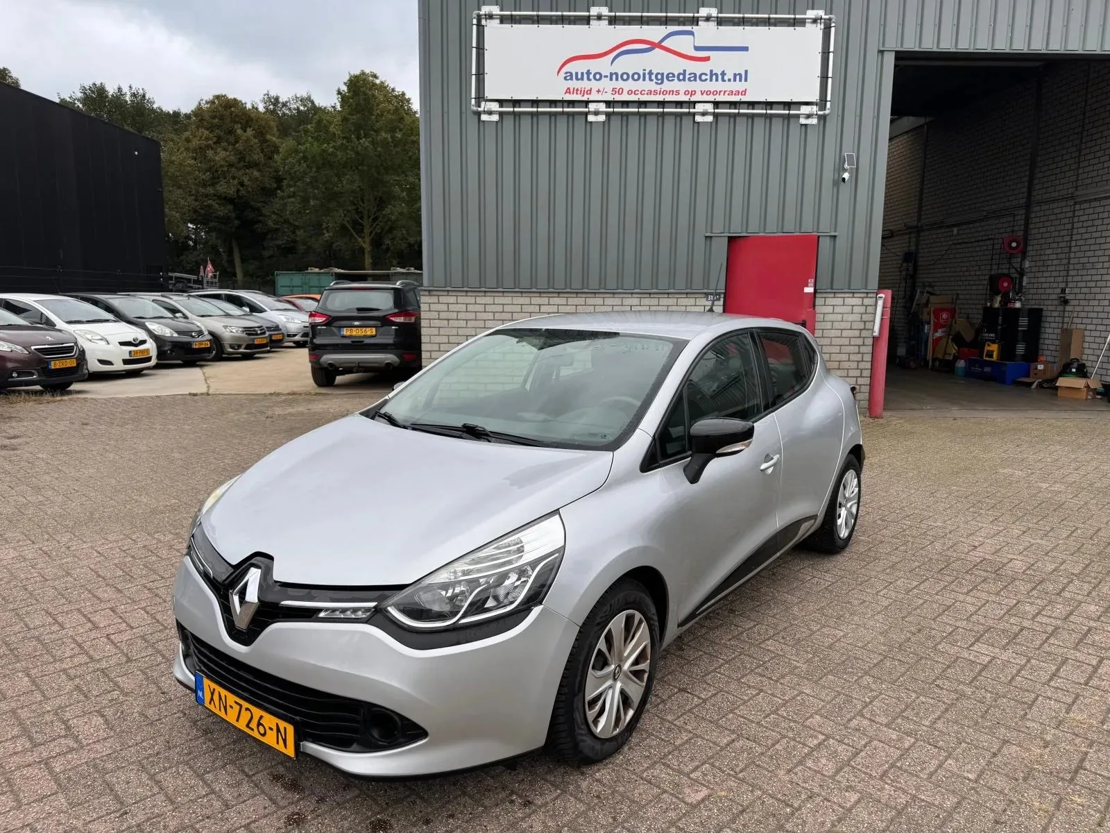 Renault Clio (2014) — foto 1