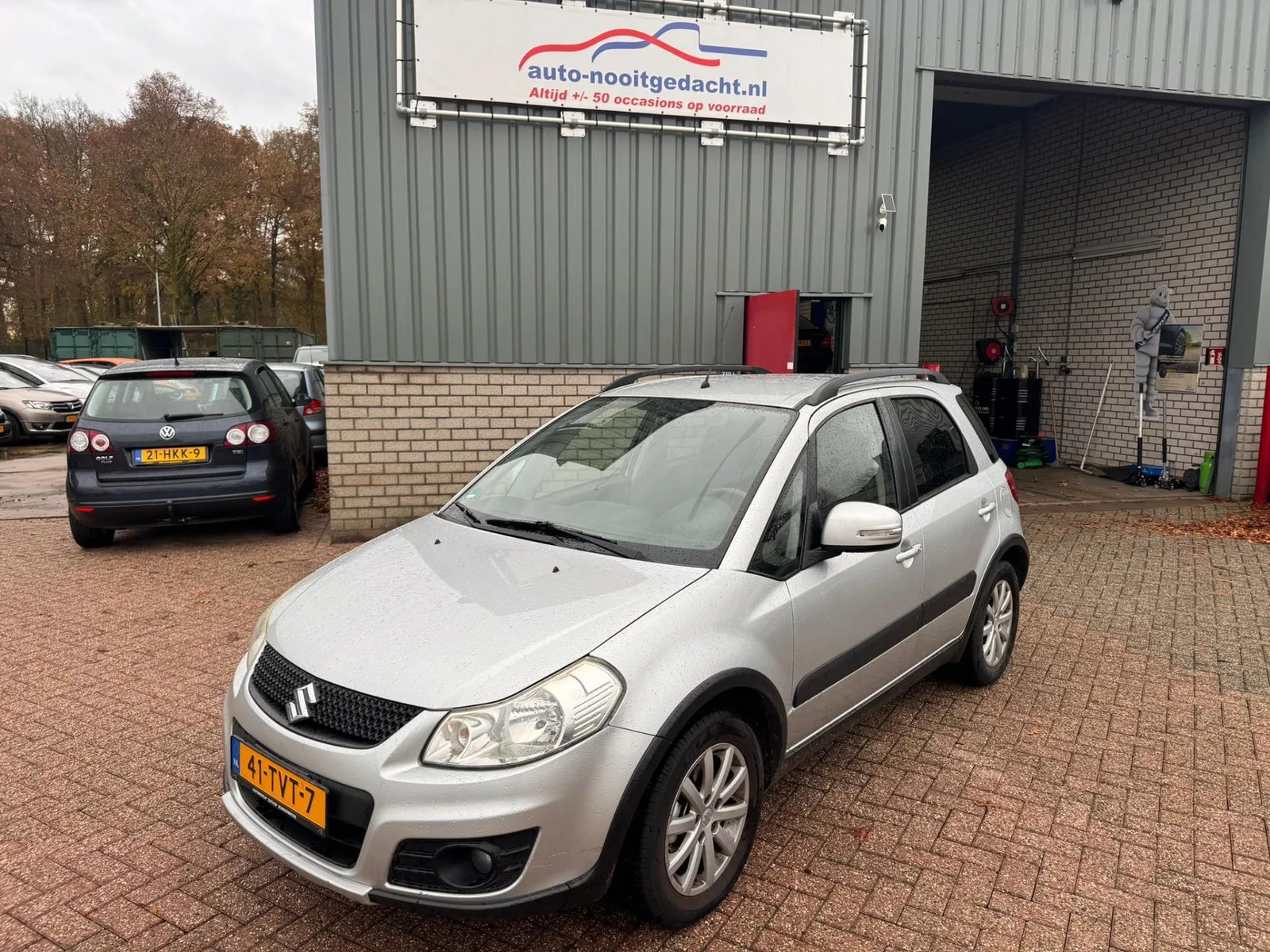 Suzuki SX4 (2012) — foto 1