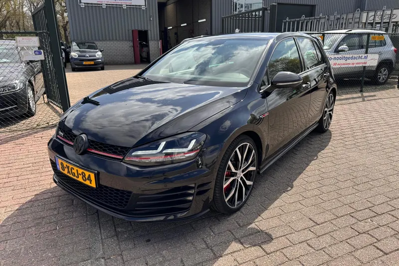 Volkswagen Golf (2013)