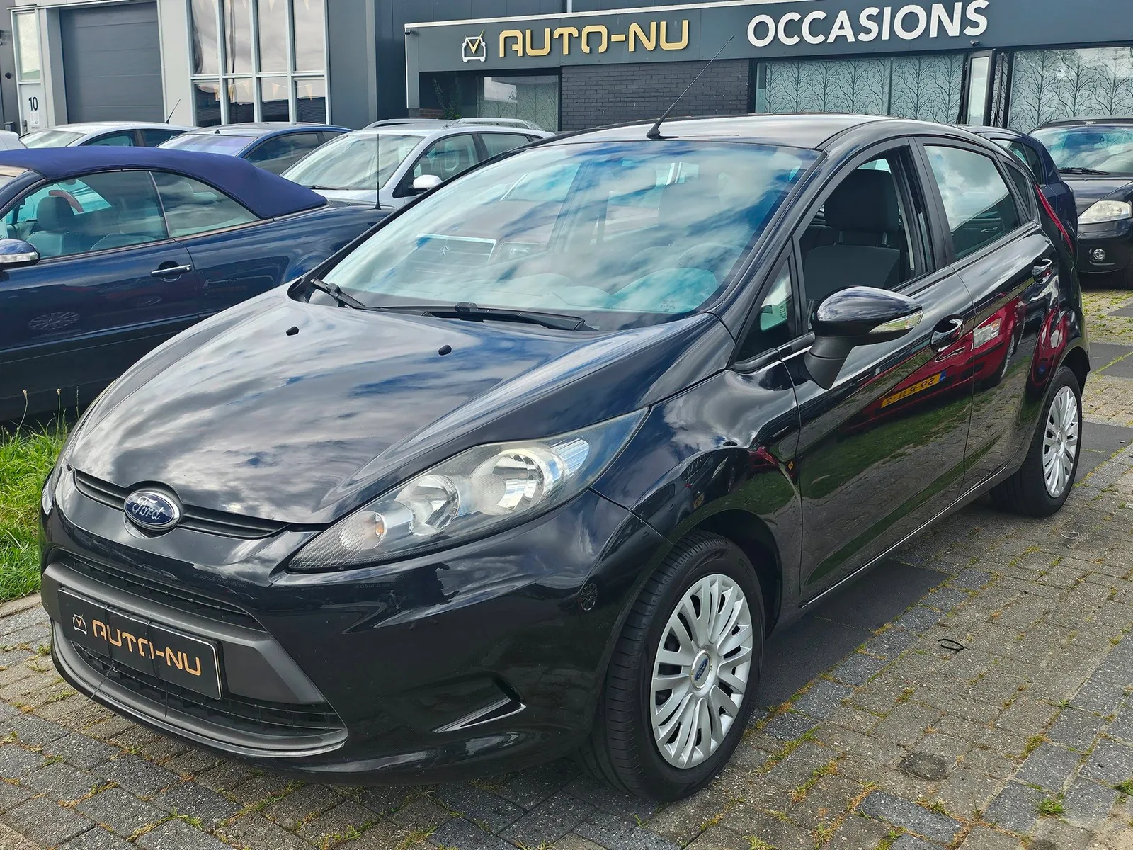 Ford Fiesta (2009) — foto 1