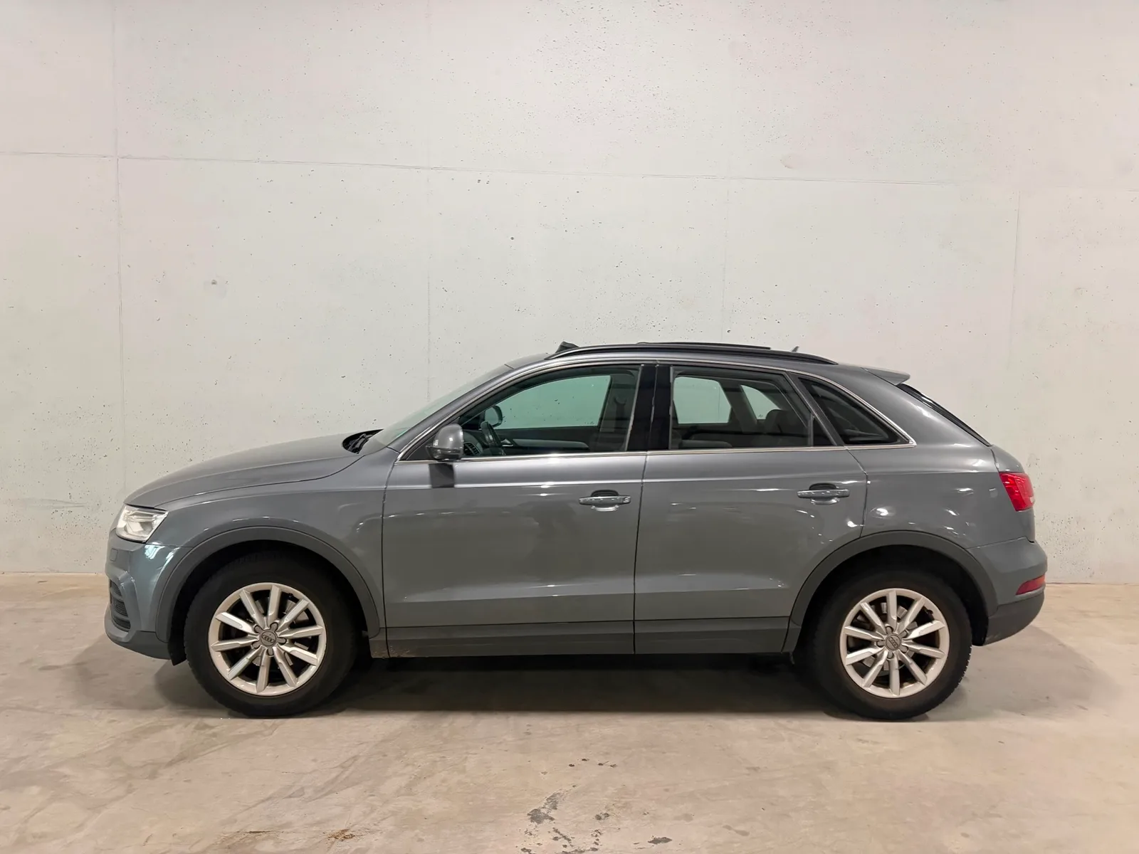 Audi Q3 (2016) — foto 1