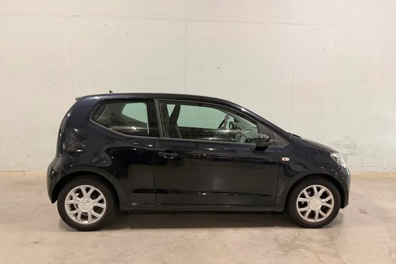 Volkswagen Up! (2012)