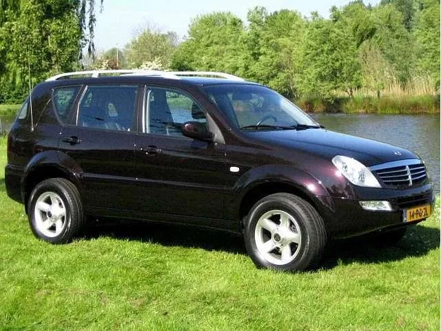 SsangYong Rexton (2004) — foto 1