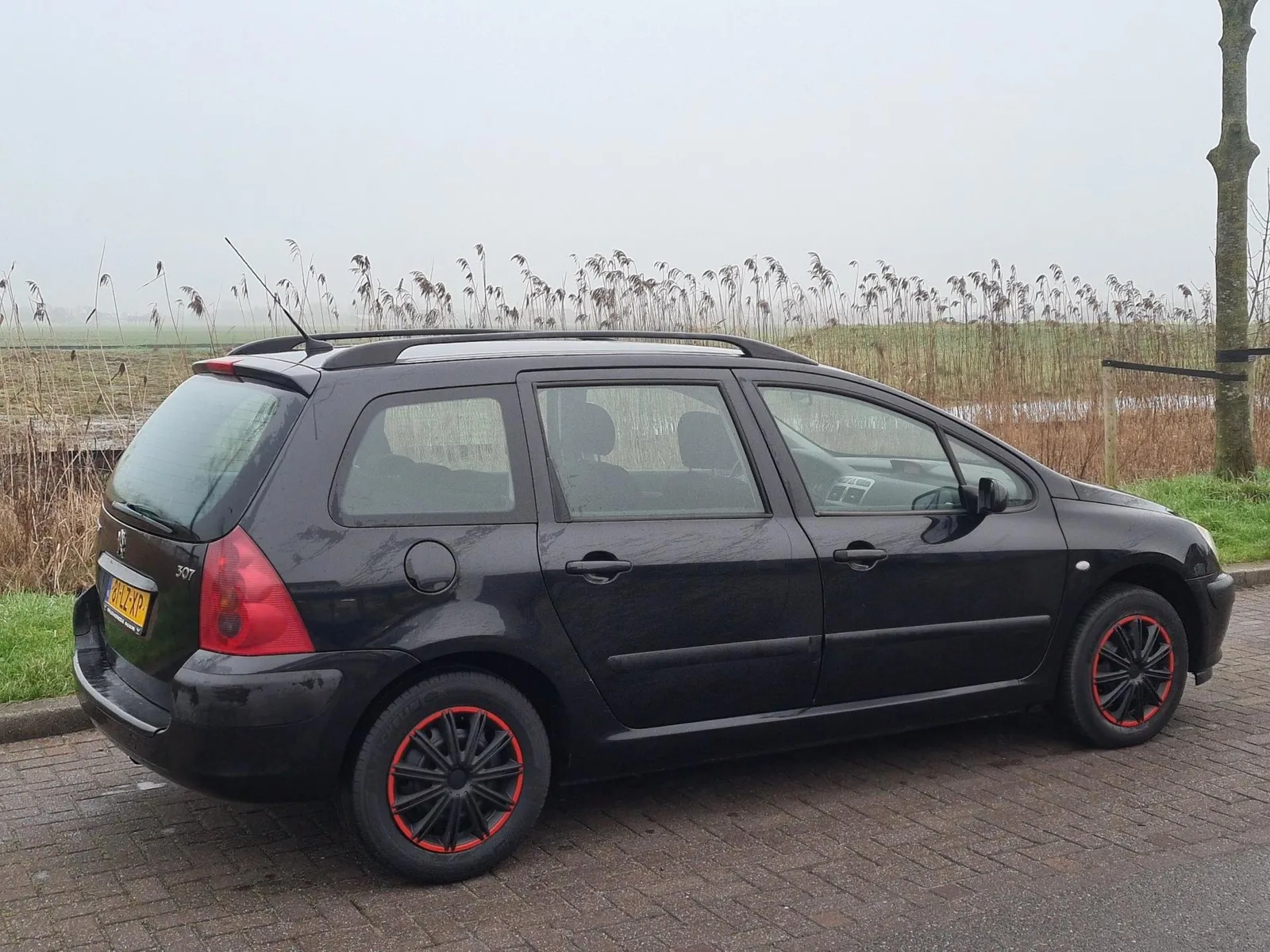 Peugeot 307 (2003) — foto 1