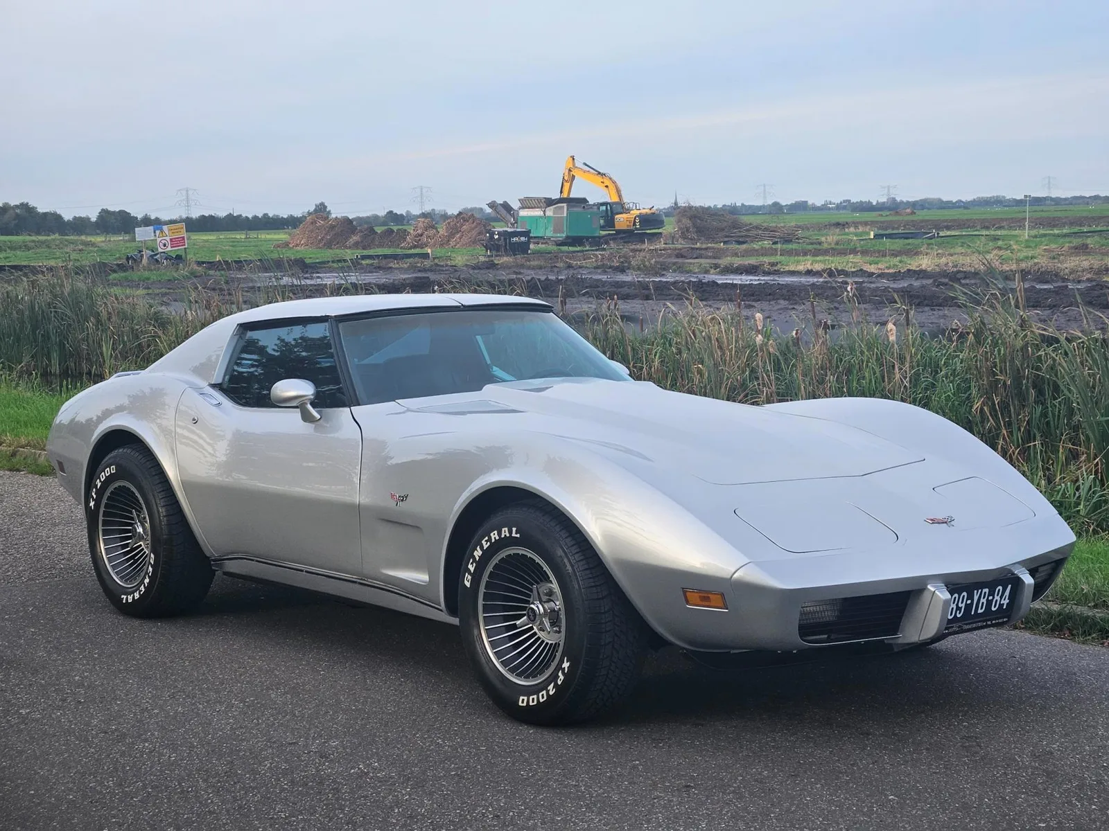 Chevrolet Corvette (1977) — foto 1