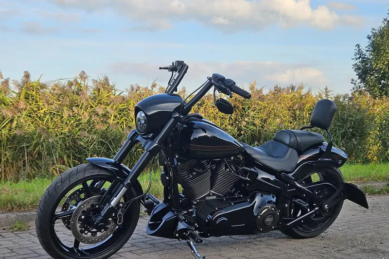 Harley-Davidson Breakout (2017)