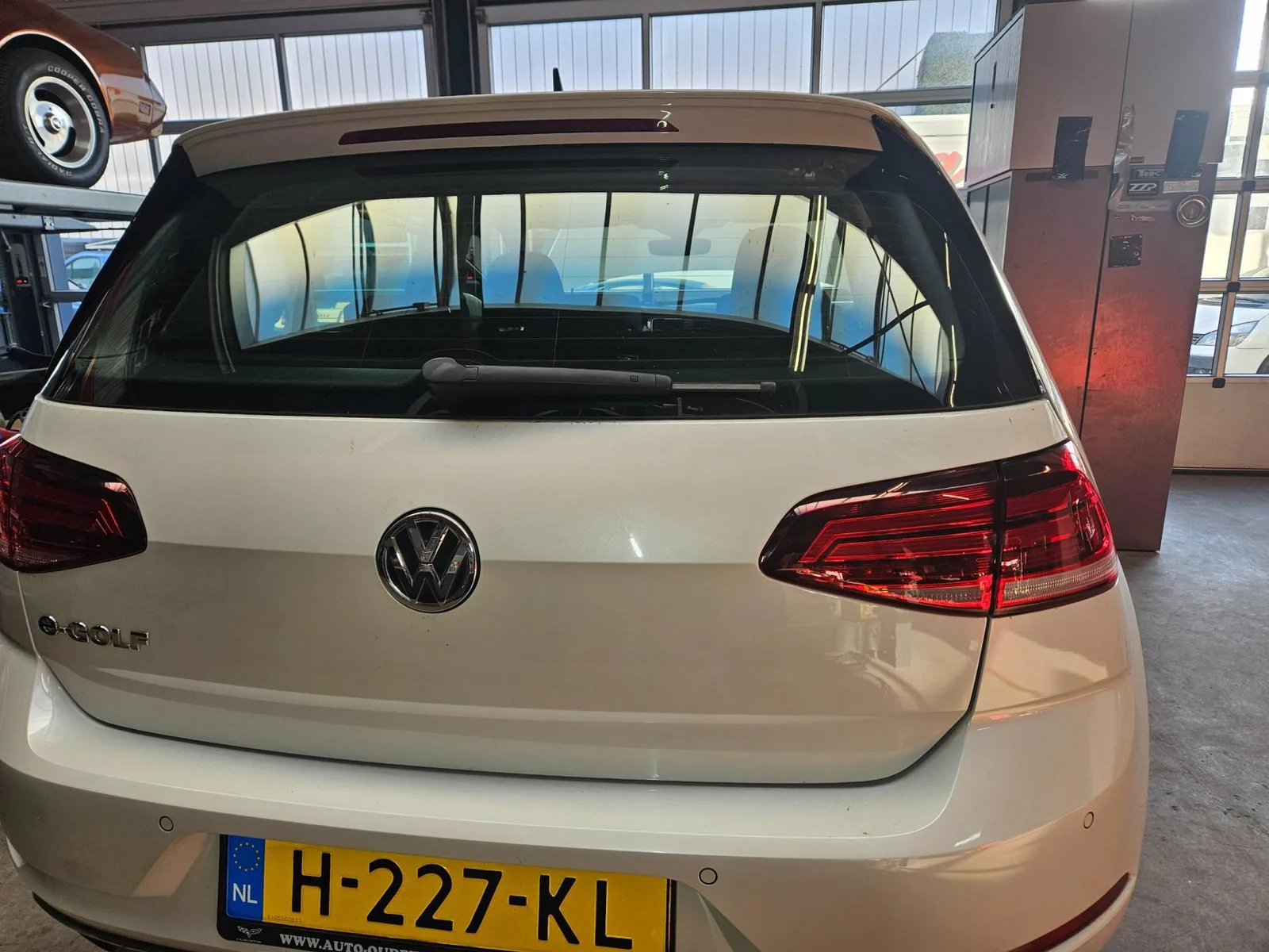 Volkswagen e-Golf (2020) — foto 1