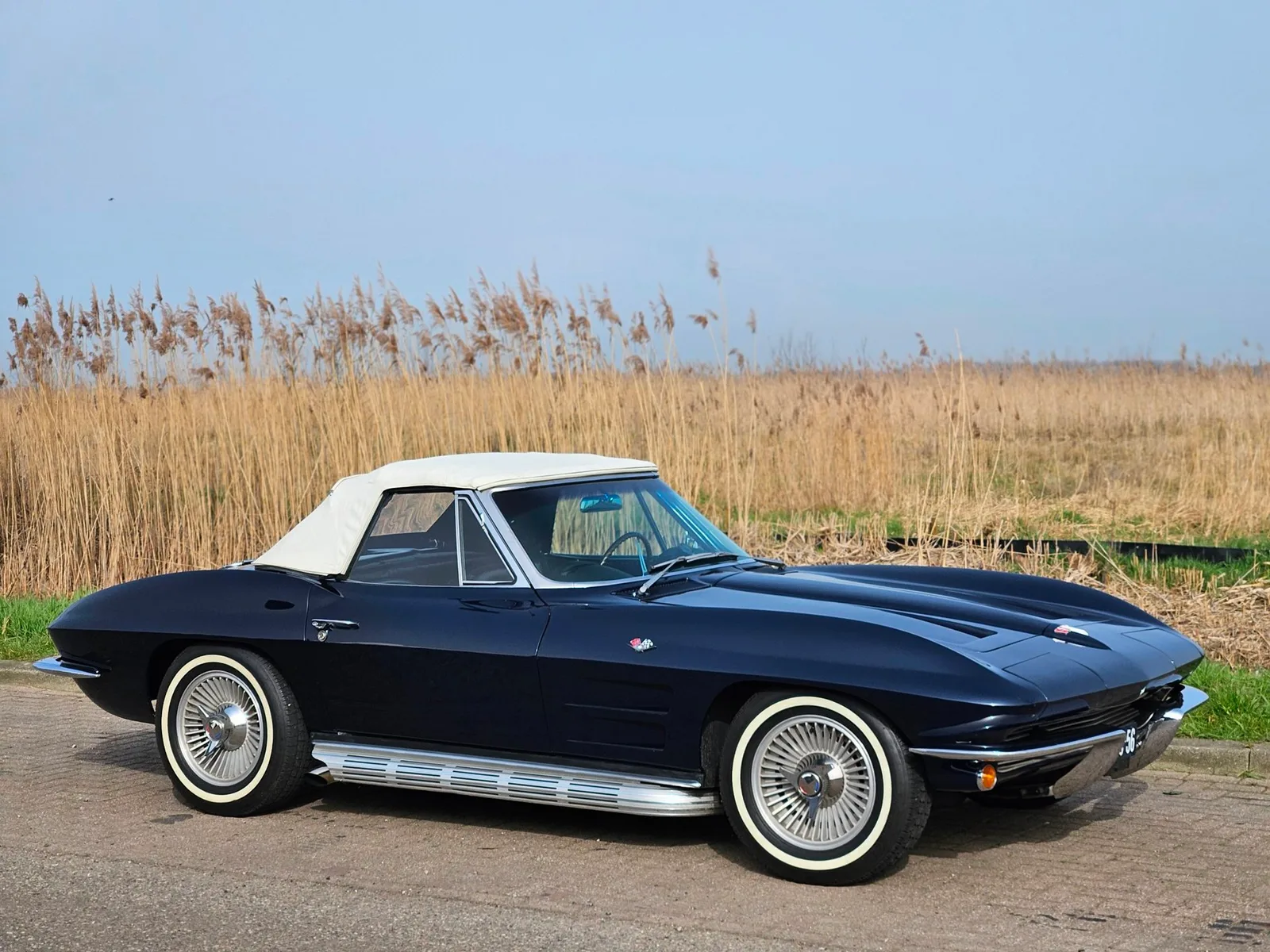 Chevrolet Corvette (1964) — foto 1