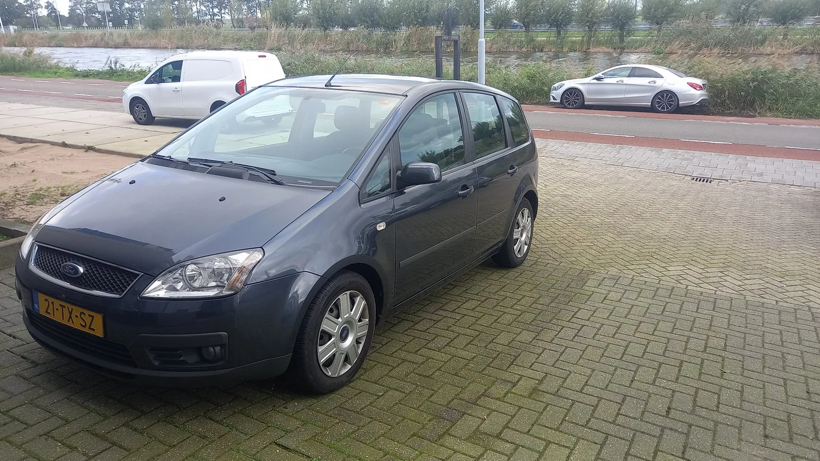 Ford C-Max (2007) — foto 1