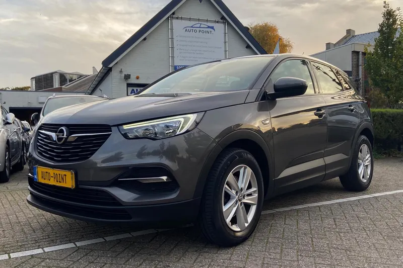 Opel Grandland X (2016)