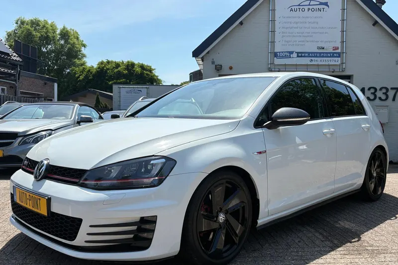 Volkswagen Golf (2015)