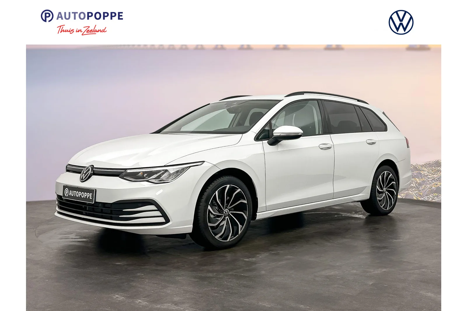 Volkswagen Golf (2025) — foto 1