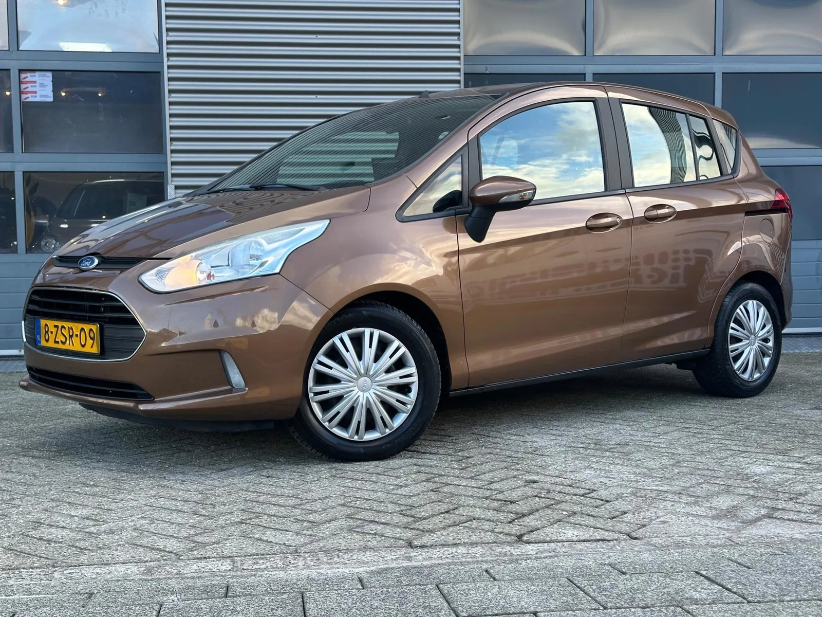 Ford B-Max (2015) — foto 1