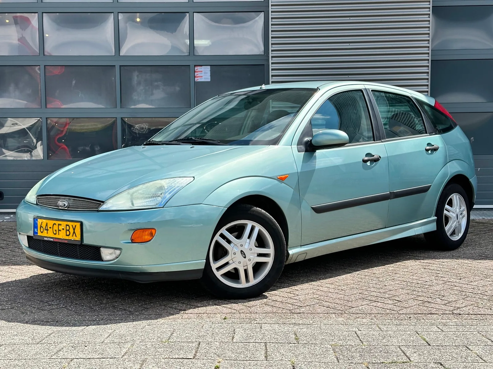 Ford Focus (2000) — foto 1