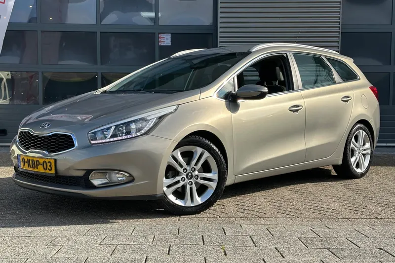 Kia Cee'd (2013)