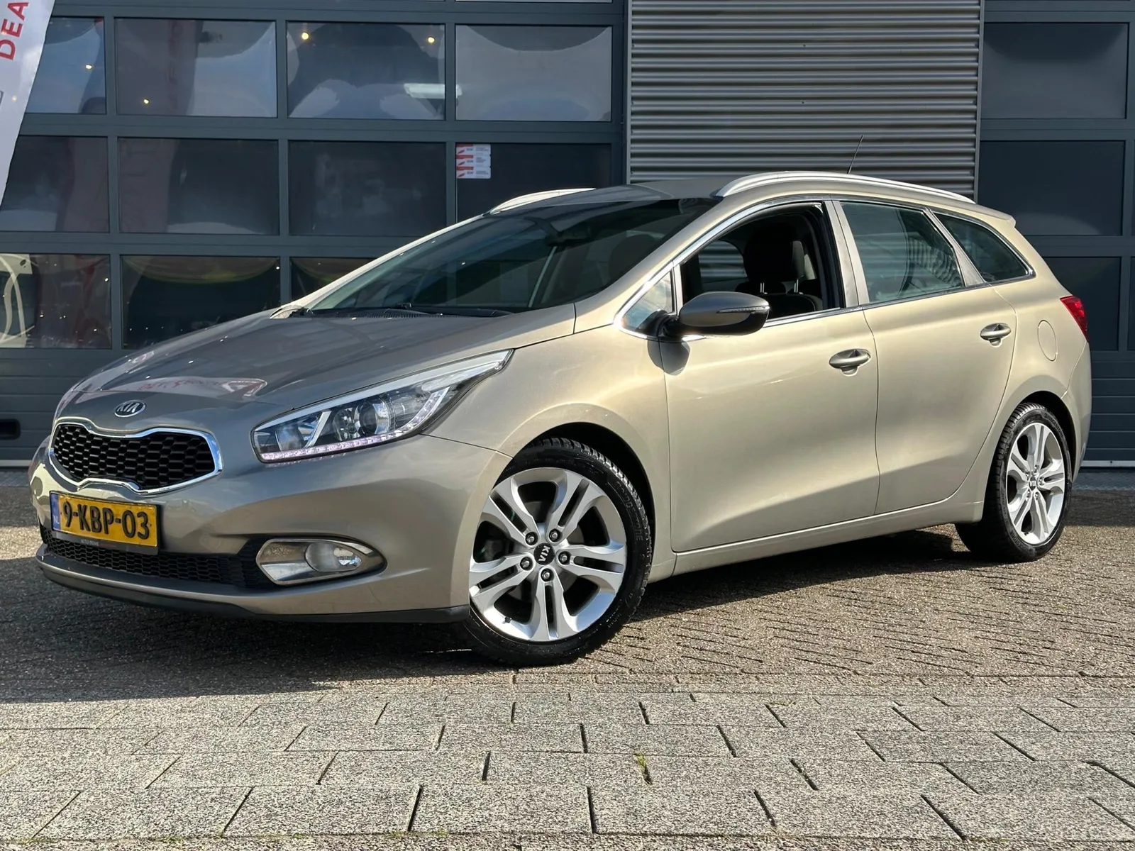 Kia Cee'd (2013) — foto 1