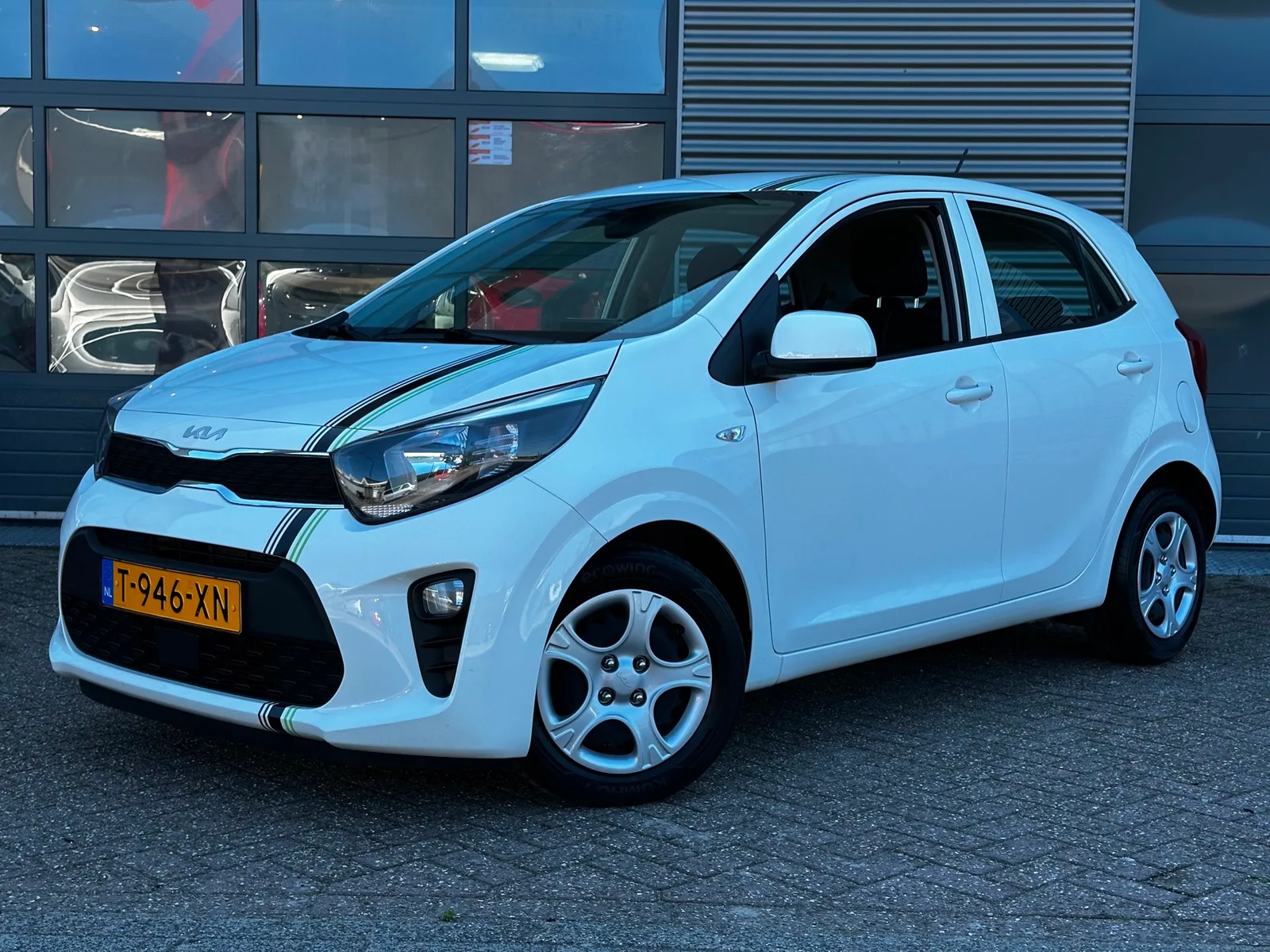 Kia Picanto (2023) — foto 1