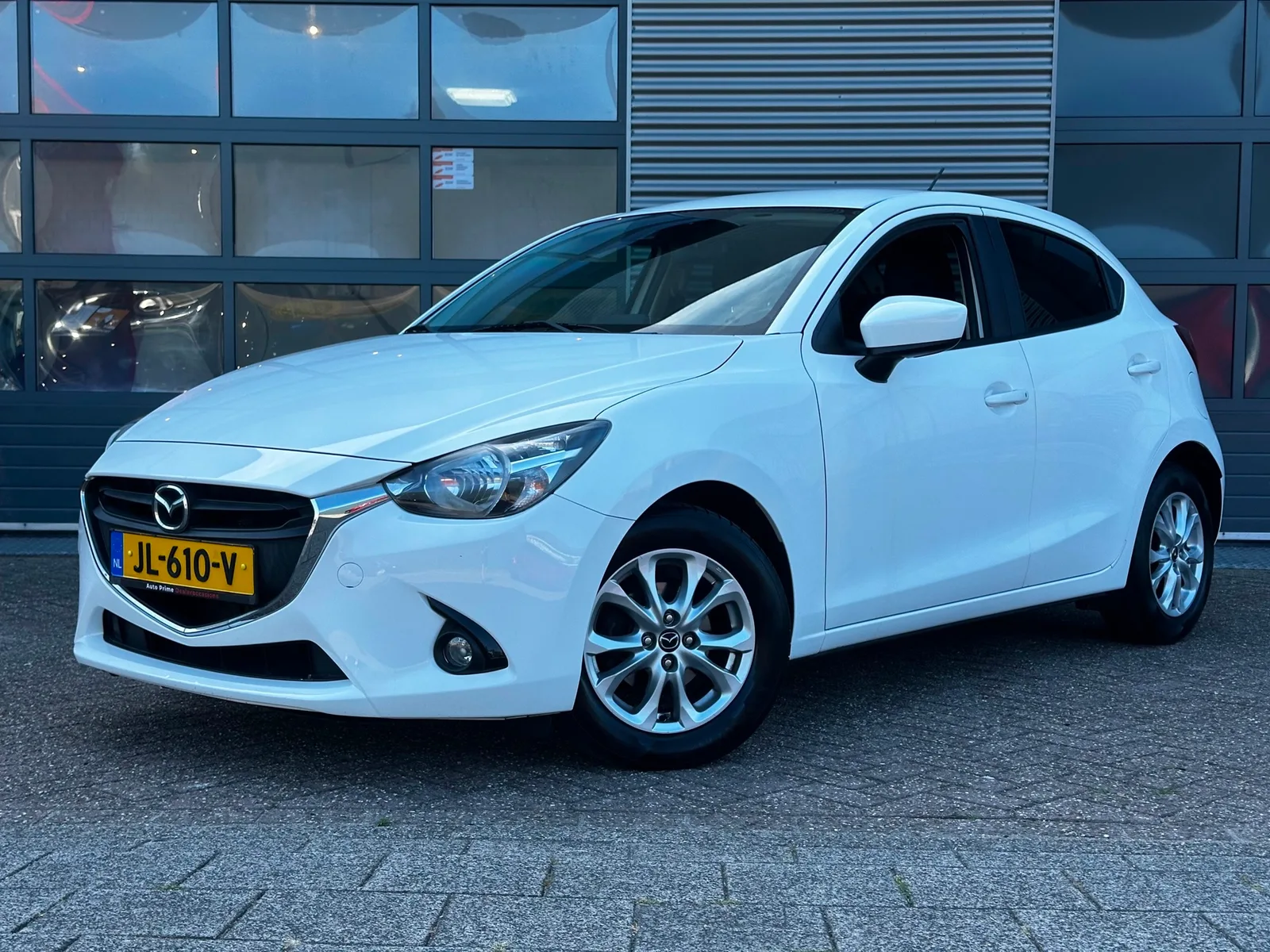 Mazda 2 (2016) — foto 1