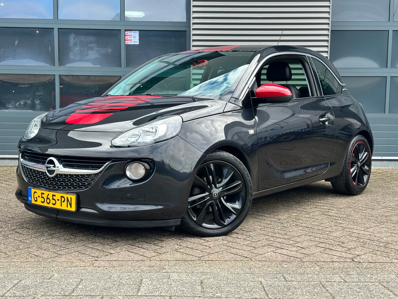 Opel Adam (2013) — foto 1