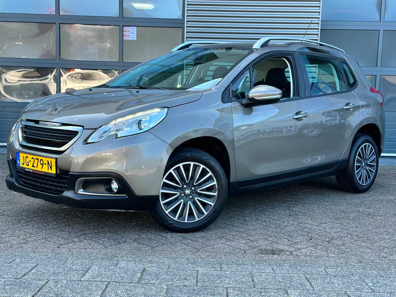Peugeot 2008 (2016) — foto 1