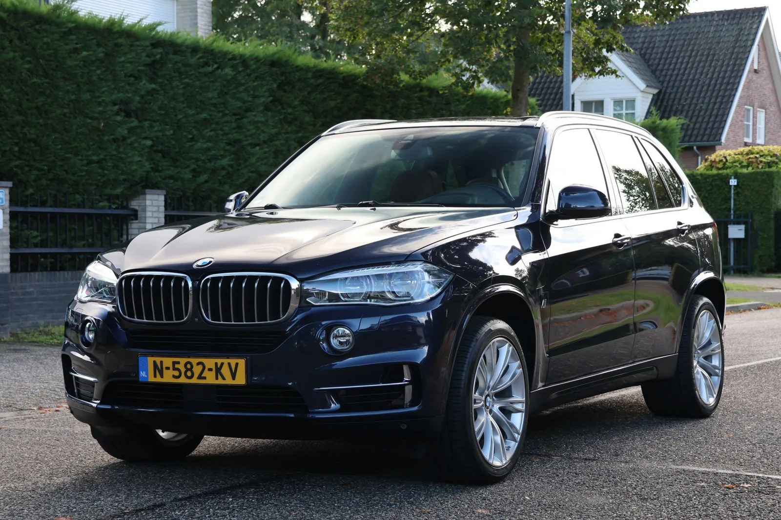 BMW X5 (2017) — foto 1