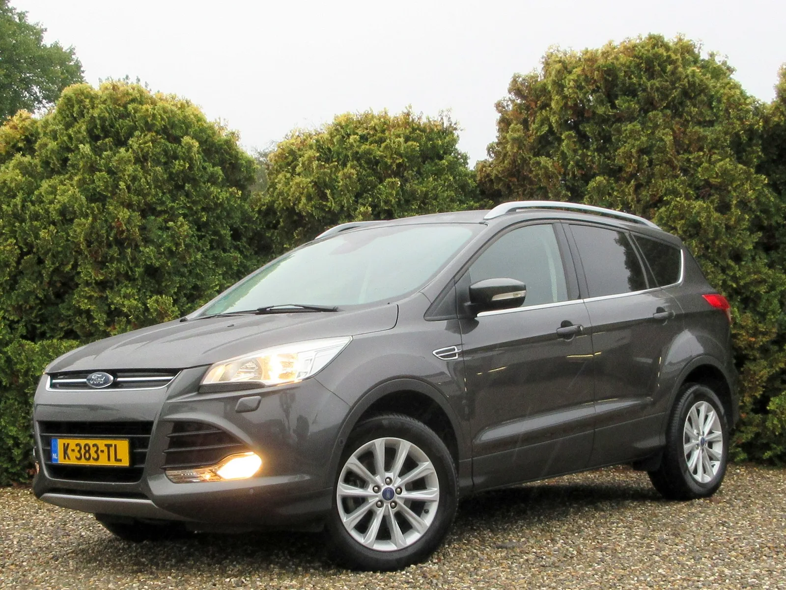 Ford Kuga (2016) — foto 1