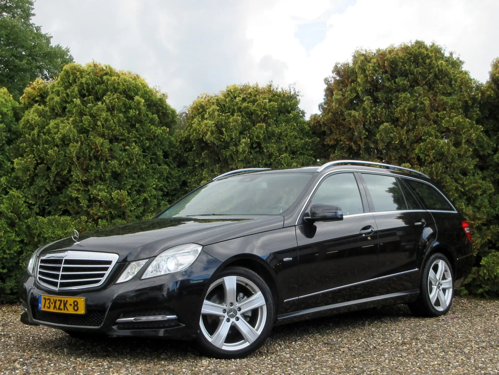 Mercedes-Benz E-Klasse (2011) — foto 1