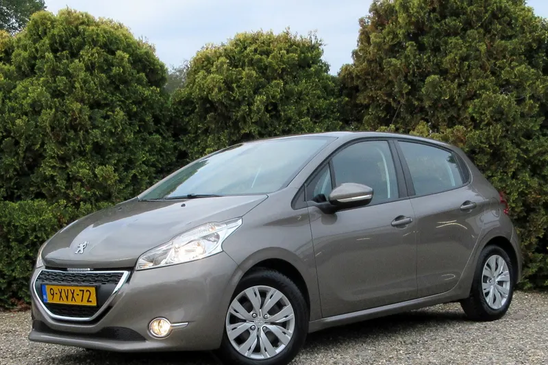 Peugeot 208 (2014)