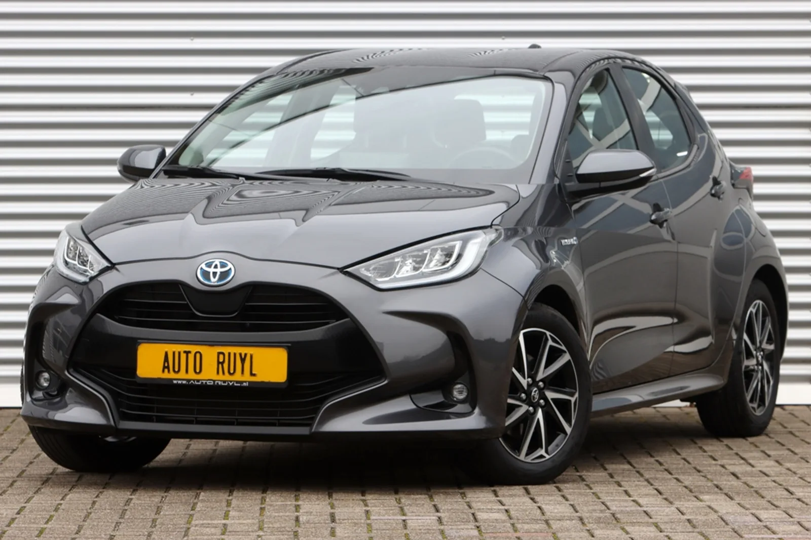 Toyota Yaris (2021) — foto 1