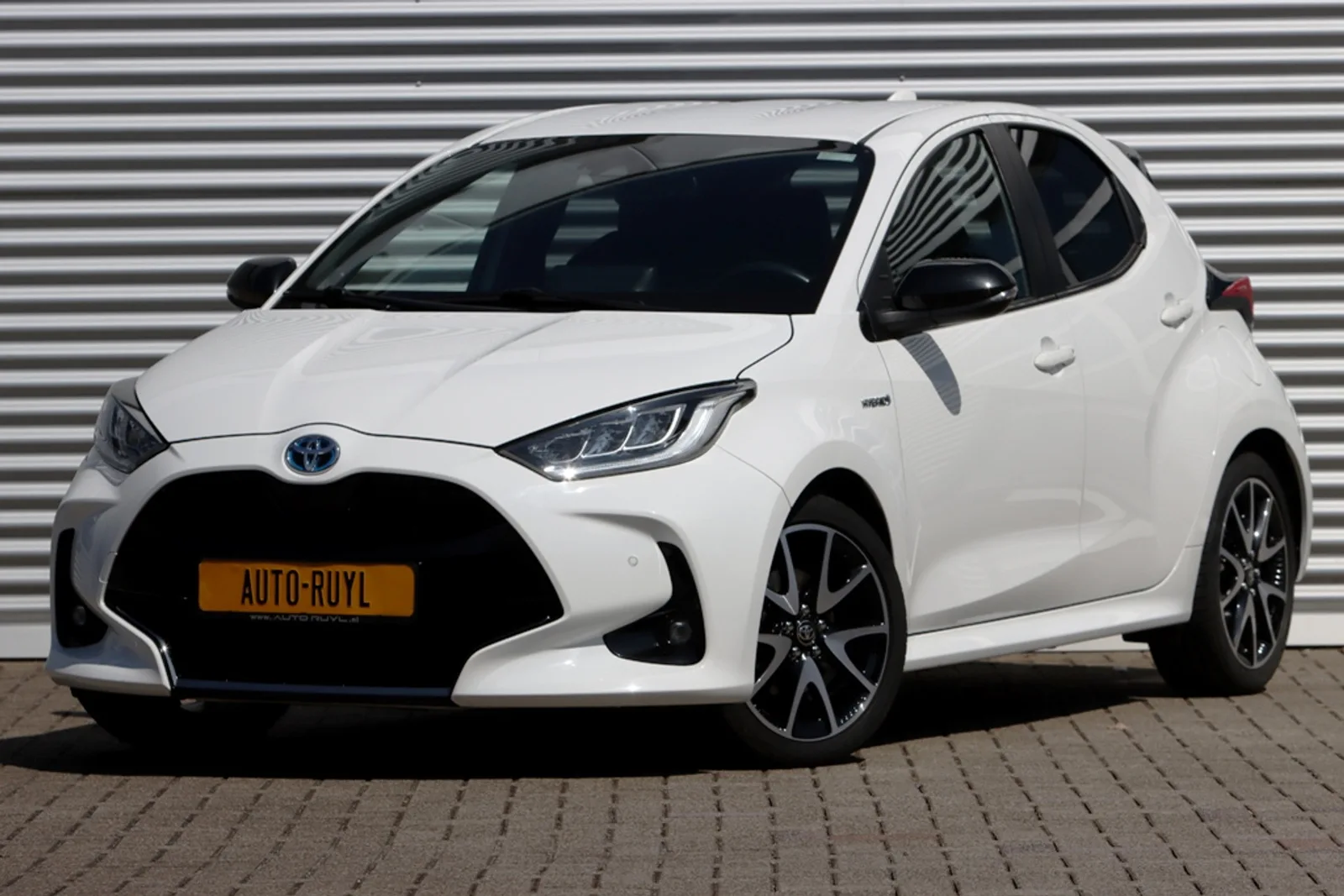 Toyota Yaris (2021) — foto 1