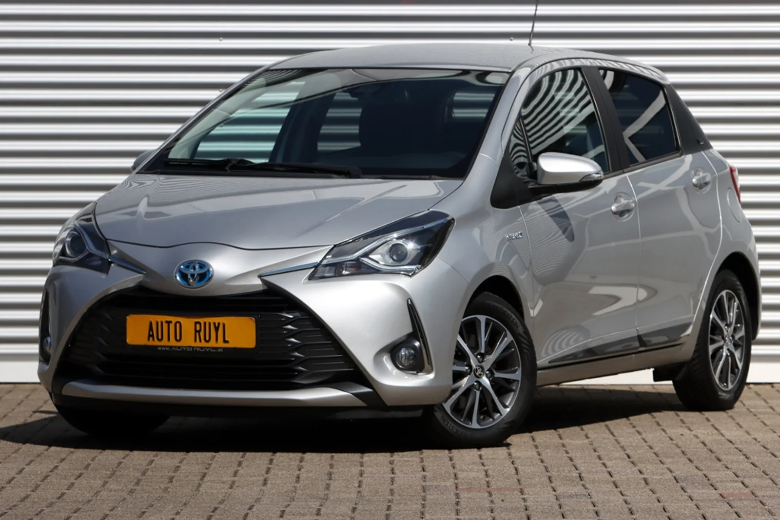 Toyota Yaris (2020) — foto 1